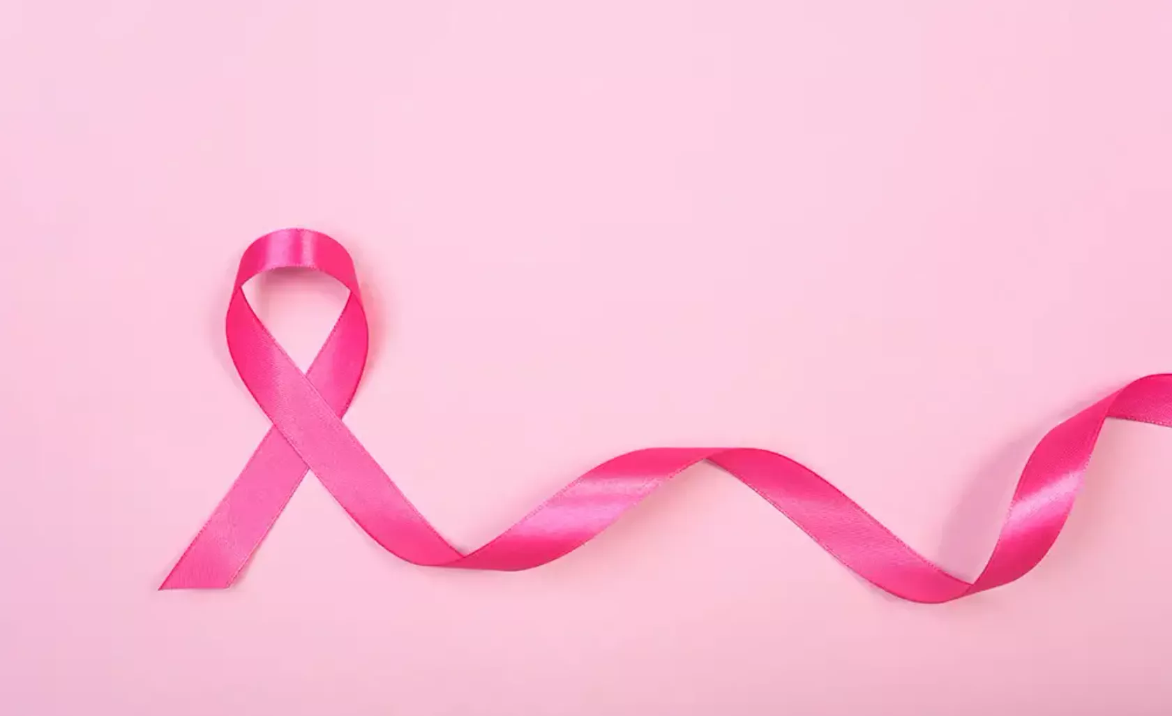 Die rosa Schleife als Symbol für Brustkrebs.